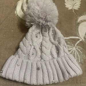 Kids Cable Knit Beanie with Pom-Pom - Light Gray
